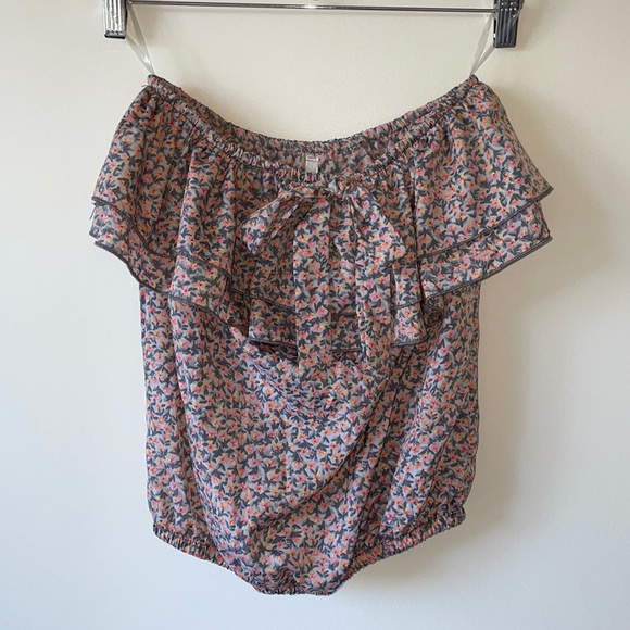 Cute Ruffled Tube Top - Picture 3 of 8